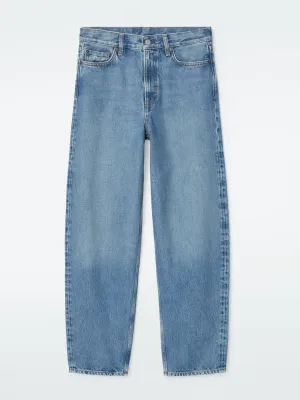 Arch tapered jeans