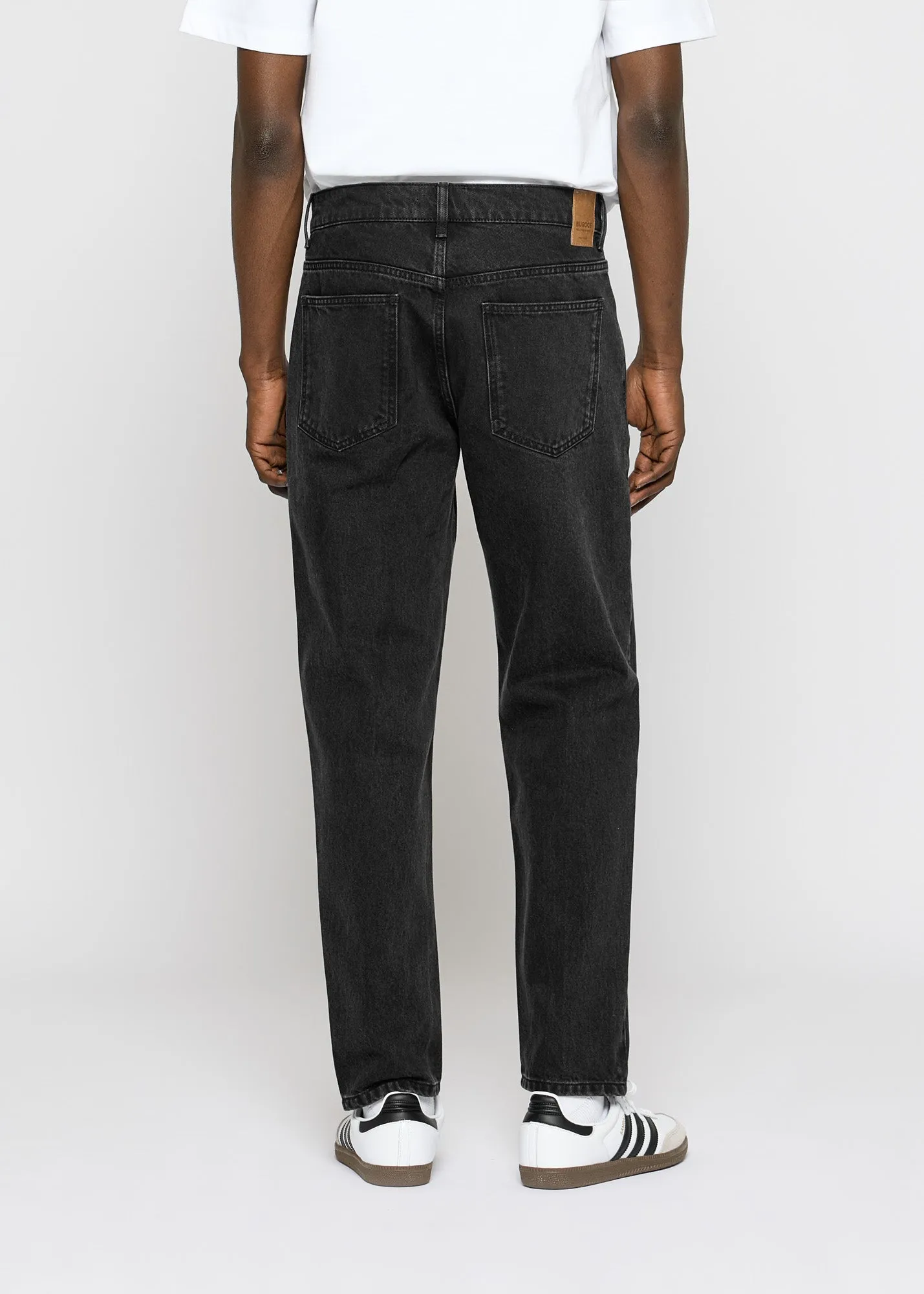 Tapered Fit Jeans